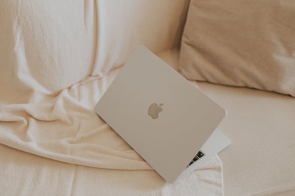 Laptop Power Banks: What 65W and 24000mAh Really Mean